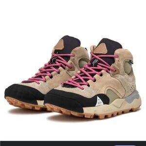Flower Mountain Back Country Mid Rise Boots